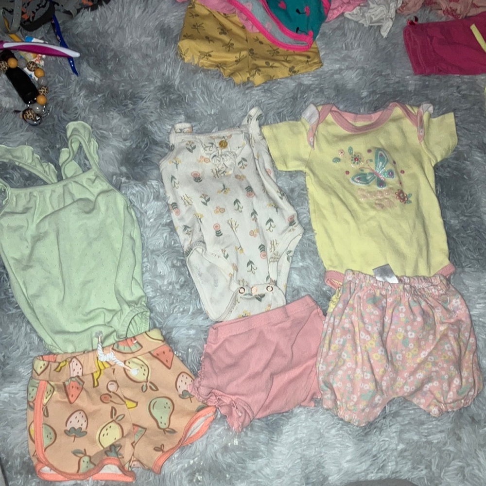 3 babygirl 6-9 months outfits